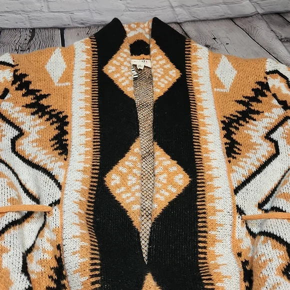Bibi Aztec sweater Size S - Picture 2 of 11